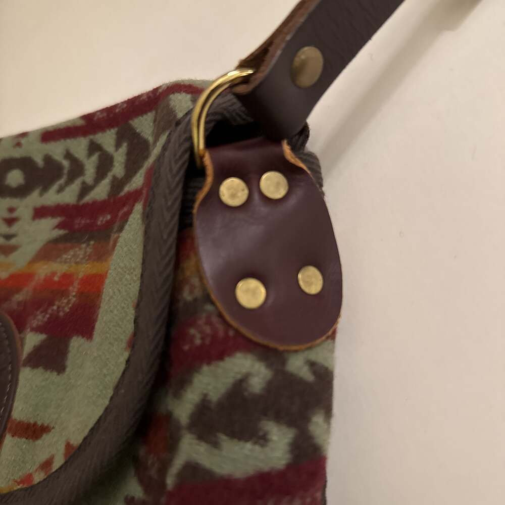 Duluth Pack Wool and Leather Aztec Pattern Shell … - image 12